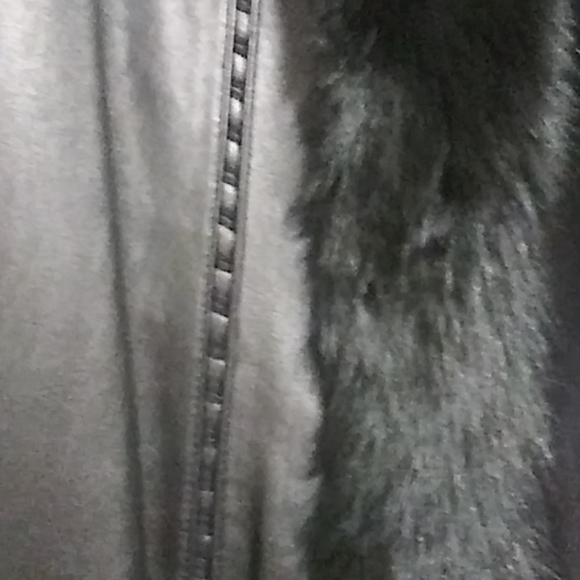 Authentic Mink Trimmed Leather Coat - Picture 3 of 4